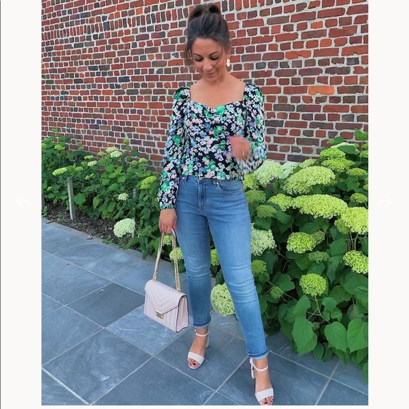 H&M women blouse. - Picture 3 of 5